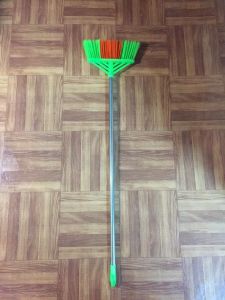 Chổi nhựa quét nước cán inox